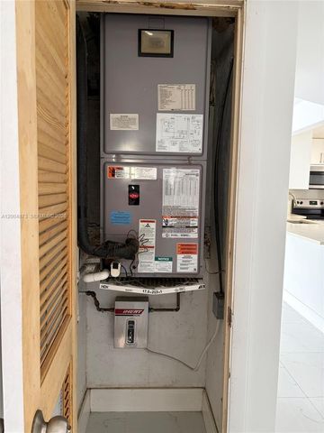 1401 NE 191st St D201, Miami, FL 33179