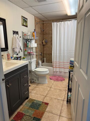 7722 West Street, Houston, TX 77093