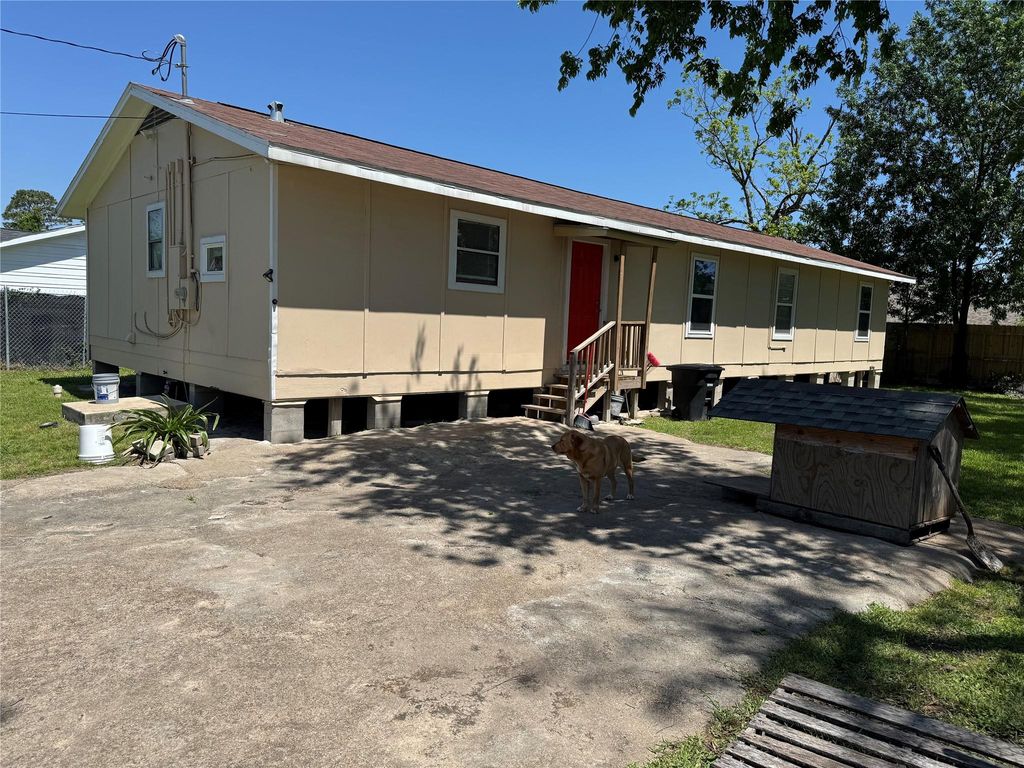 7722 West Street, Houston, TX 77093