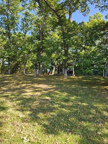 5770 W Us Highway 12, Buchanan, MI 49107