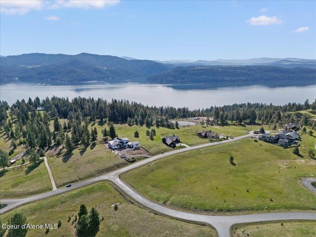 16905 S Magma Ln, Coeur D'alene, ID 83814