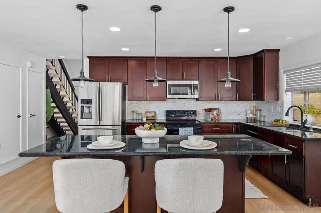 8654 Ara Pl, San Diego, CA 92126