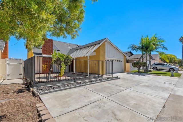 8654 Ara Pl, San Diego, CA 92126