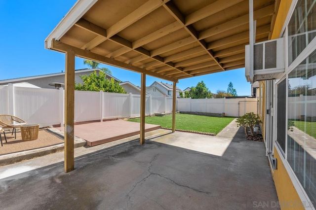 8654 Ara Pl, San Diego, CA 92126
