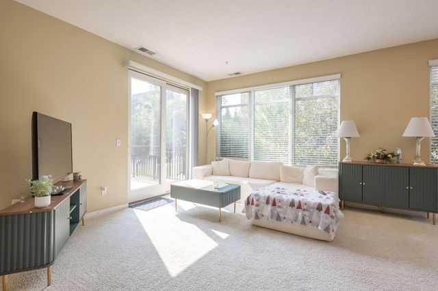 1070 Grandview Court NE 119, Columbia Heights, MN 55421