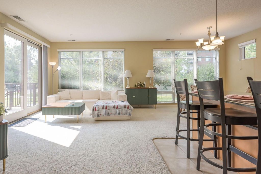 1070 Grandview Court NE 119, Columbia Heights, MN 55421 — photo 3