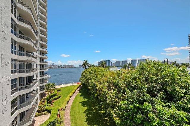 19101 NE 36th Ct 504, Aventura, FL 33180
