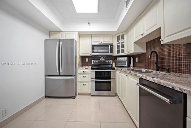 19101 NE 36th Ct 504, Aventura, FL 33180