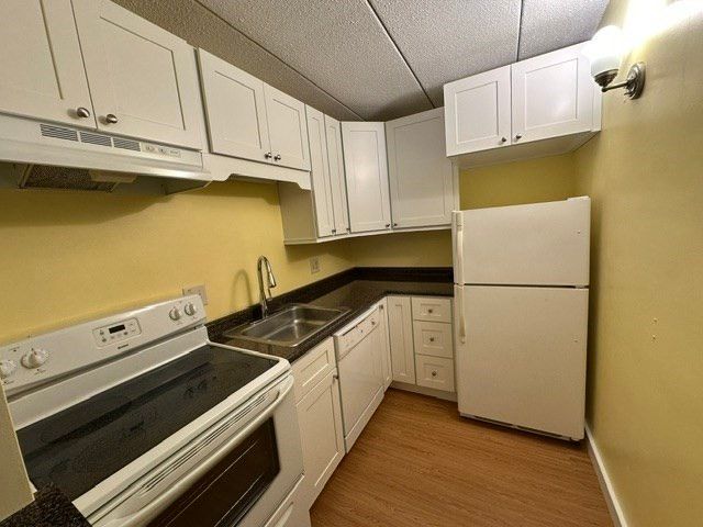 90 High St 309, Dedham, MA 02026