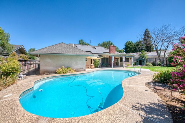 6467 N Hazel, Fresno, CA 93711