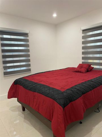 10529 NW 37th ave, Miami, FL 33147