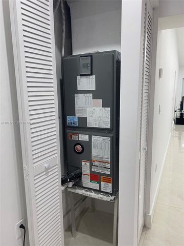 10529 NW 37th ave, Miami, FL 33147