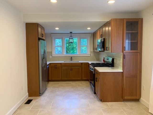 140 Ames 1, Sharon, MA 02067