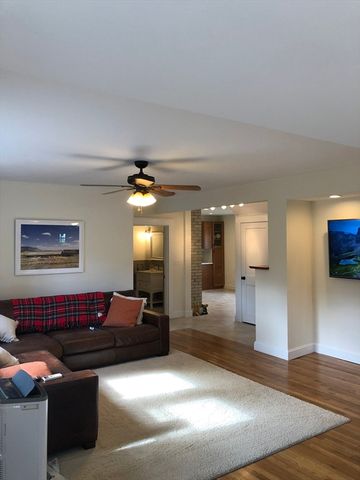 140 Ames 1, Sharon, MA 02067