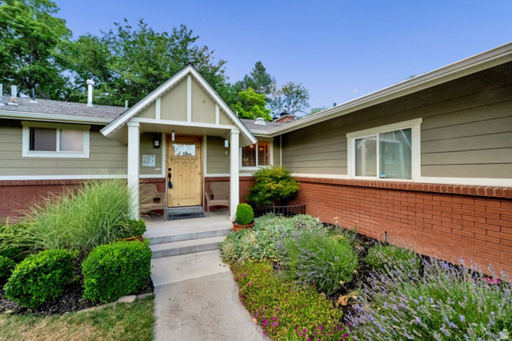 1871 E 4675 S, Holladay, UT 84117 — photo 4