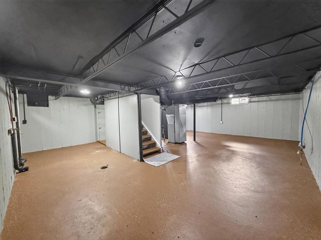 806 S Kenmore Street, South Bend, IN 46619