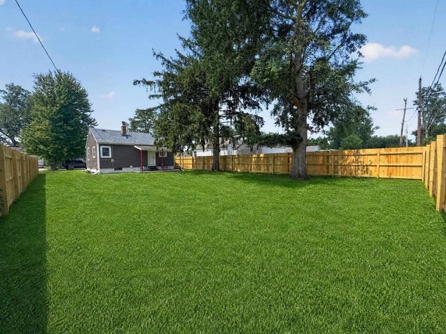806 S Kenmore Street, South Bend, IN 46619