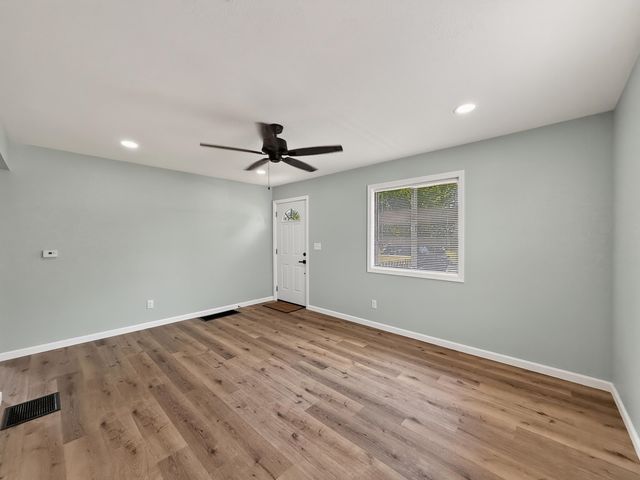806 S Kenmore Street, South Bend, IN 46619