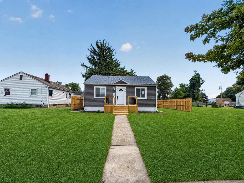 806 S Kenmore Street, South Bend, IN 46619