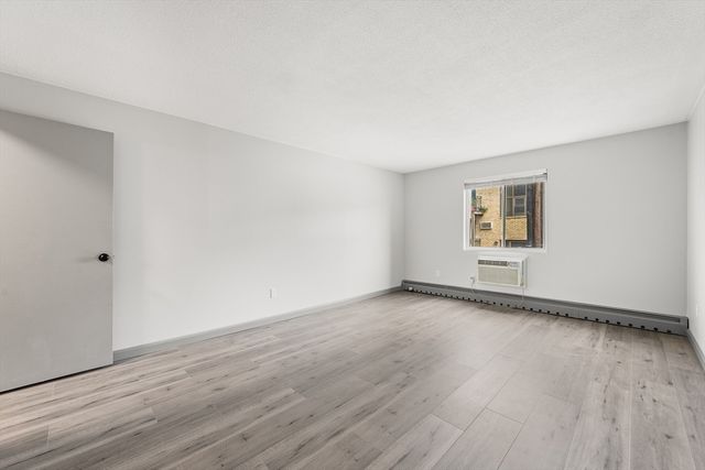 345 Pawtucket Blvd 14, Lowell, MA 01854
