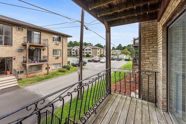 345 Pawtucket Blvd 14, Lowell, MA 01854