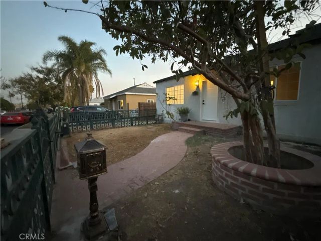 7879 Claybeck Avenue, Sun Valley, CA 91352