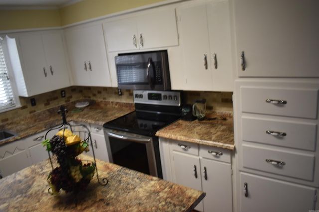 4316 S Glover Drive, Pine Bluff, AR 71601