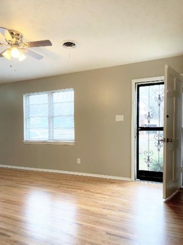 3644 SUZANNE DR, Memphis, TN 38127