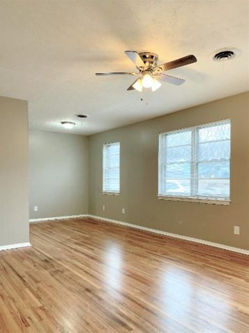 3644 SUZANNE DR, Memphis, TN 38127