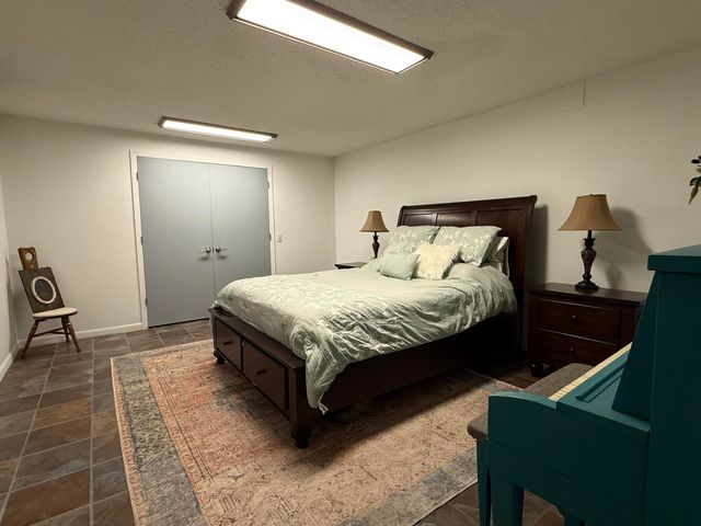 300 S Cedarbrook Drive, Monett, MO 65708