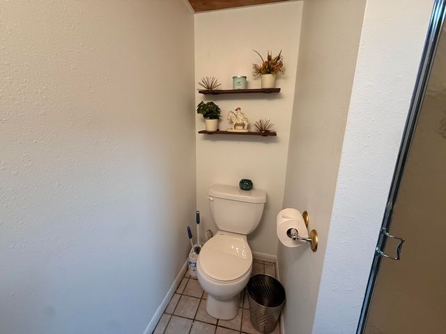 300 S Cedarbrook Drive, Monett, MO 65708