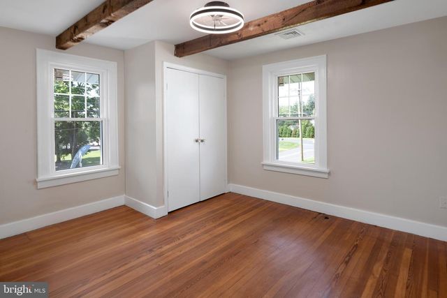131 W FRANKLIN AVE, Pennington, NJ 08534