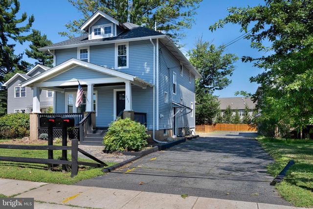 131 W FRANKLIN AVE, Pennington, NJ 08534