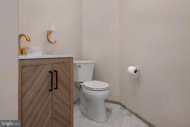 131 W FRANKLIN AVE, Pennington, NJ 08534