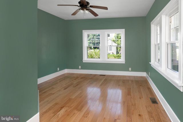 131 W FRANKLIN AVE, Pennington, NJ 08534