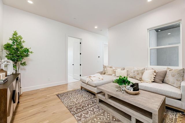 6177 E Prominence, Boise, ID 83716