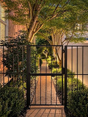 3958 Muirfield Square, Duluth, GA 30096