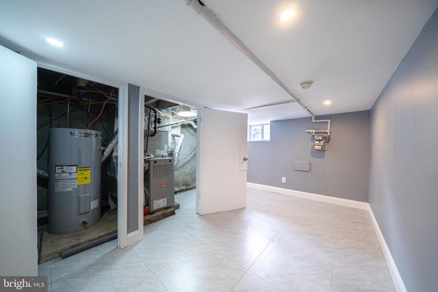 1221 S 24TH ST, Philadelphia, PA 19146