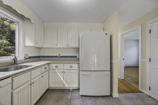 14 Jeannes Way, Forestdale, MA 02644