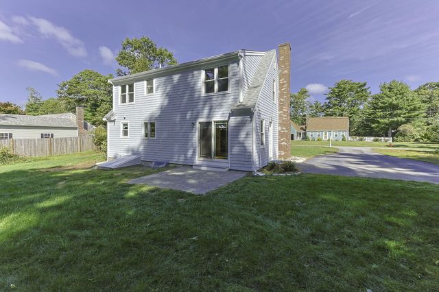 14 Jeannes Way, Forestdale, MA 02644