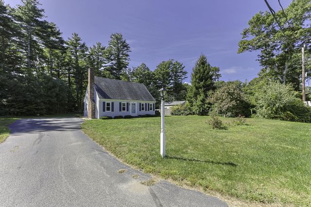 14 Jeannes Way, Forestdale, MA 02644