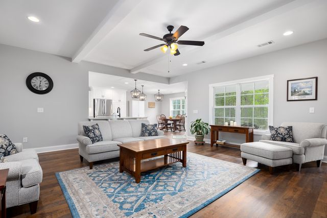 160 Lee Road 2208, Salem, AL 36874