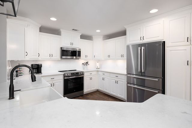 160 Lee Road 2208, Salem, AL 36874