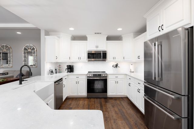 160 Lee Road 2208, Salem, AL 36874