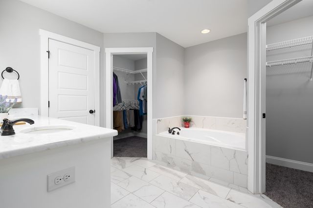 160 Lee Road 2208, Salem, AL 36874