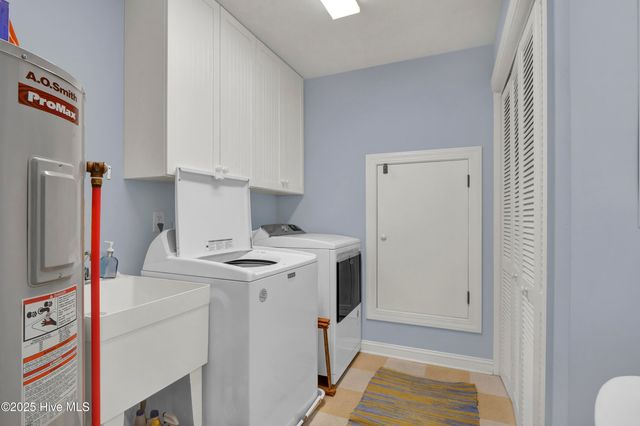 6428 Shinn Creek Lane, Wilmington, NC 28409