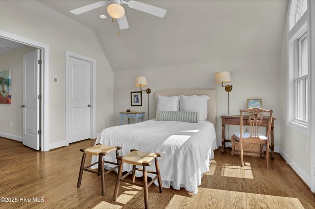 6428 Shinn Creek Lane, Wilmington, NC 28409