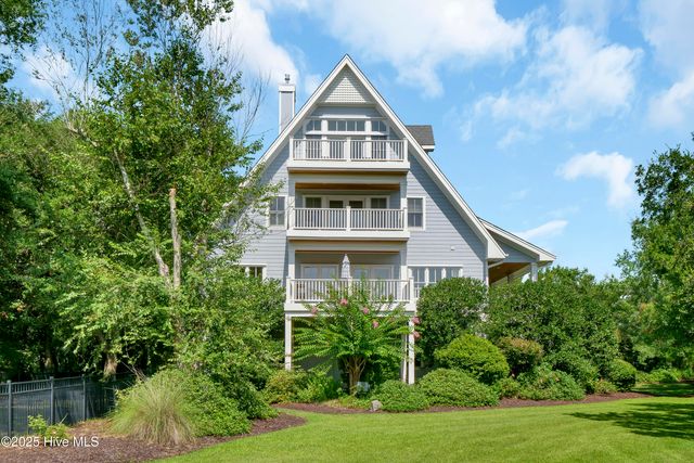 6428 Shinn Creek Lane, Wilmington, NC 28409