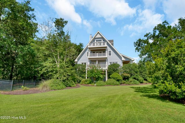 6428 Shinn Creek Lane, Wilmington, NC 28409