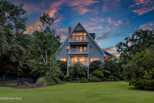 6428 Shinn Creek Lane, Wilmington, NC 28409